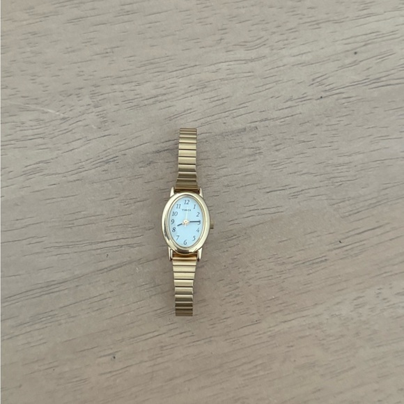 Timex Women's Cavatina 18mm Watch
Stainless Steel·Expansion Band - Picture 1 of 2